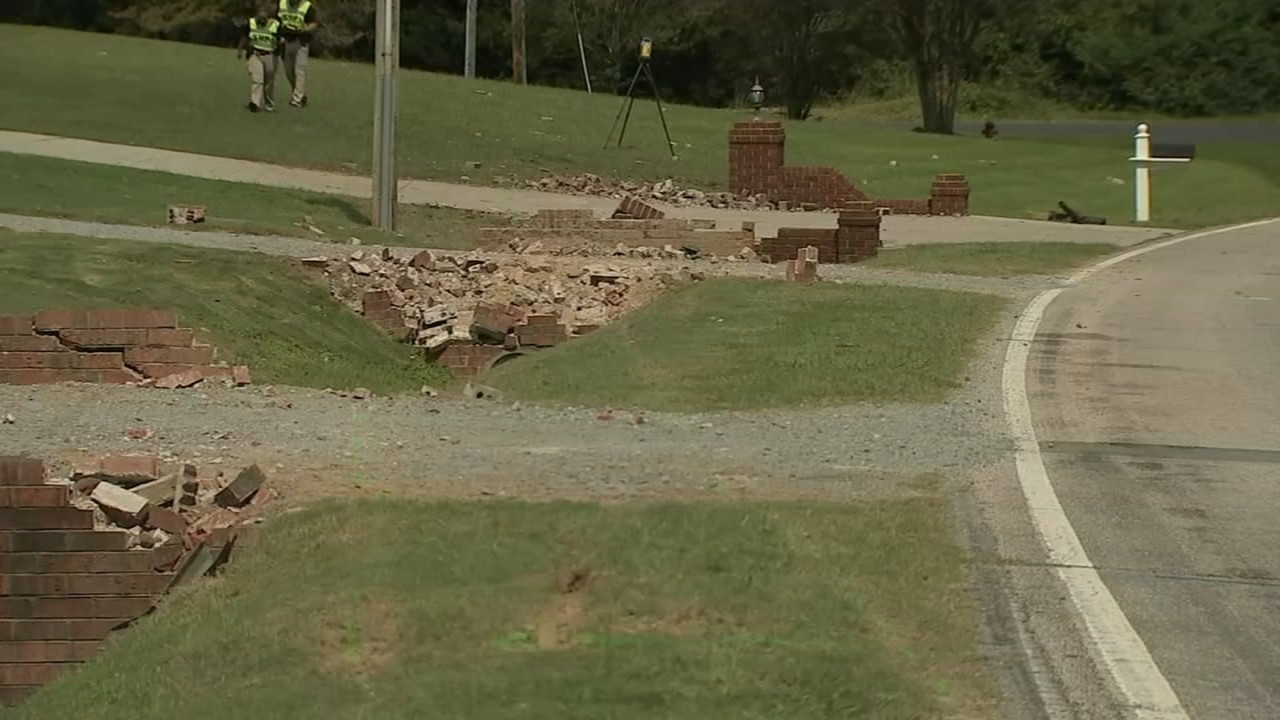 Tragedy Strikes University of Mount Olive: Fatal Crash Claims Student Life, Injures Three Others