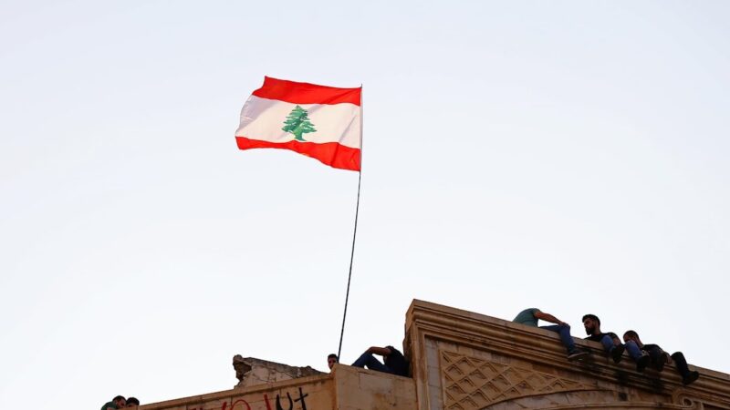 Israel Conducts Airstrikes in Southern Lebanon Amidst Reported US-Iran Deal Progress