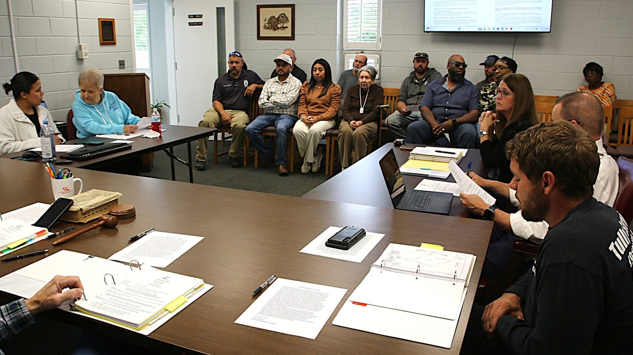 Rose Hill Grapples with Rising Utility Costs in Crucial Budget Deliberations